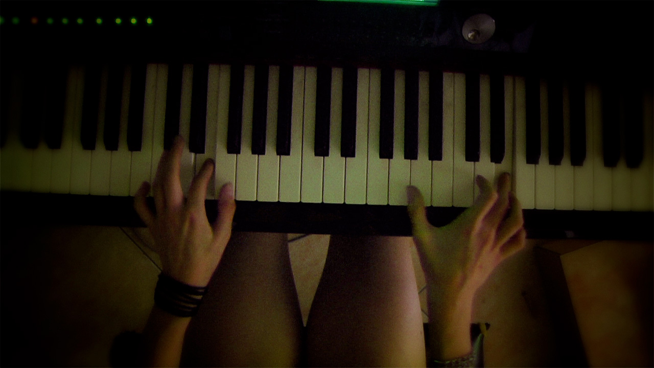 Amel Annoga Elenna Corellia : French Gothic Teen Fucked By A French Brunette